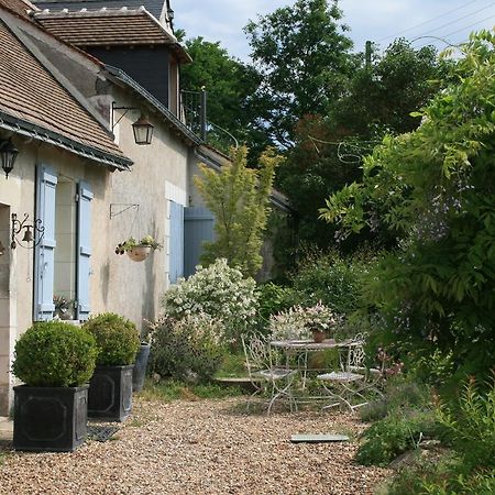 Chambres D'Hotes Le Clos Du Puits Mosnes Exterior foto