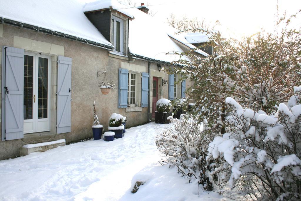 Chambres D'Hotes Le Clos Du Puits Mosnes Exterior foto